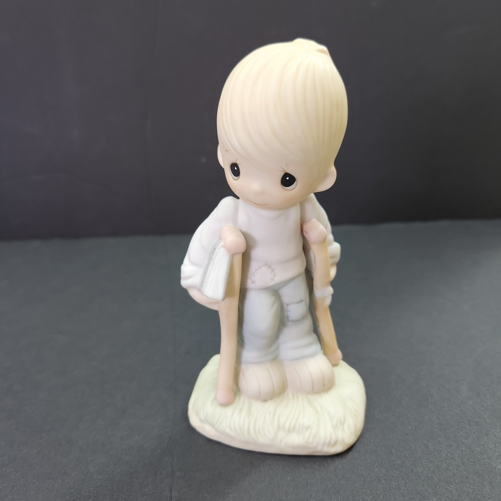 1979 Precious Moments 'He Watches Ove Usa All' Figurine E-3105